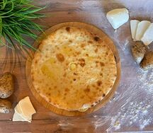 Пирог с картошкой и сыром большой