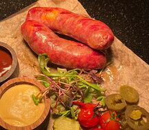 Колбаски из телятины с сыром чеддер