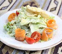 Цезарь с семгой