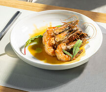 Атлантические креветки в апельсиново-карамельном соусе