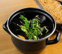 Мидии по-нормандски