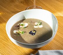 Капучино из белых грибов с копченой сметаной