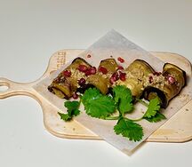 Рулетики из баклажанов с орехами
