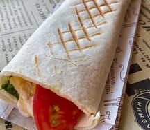 Цезарь-ролл со стрипсами