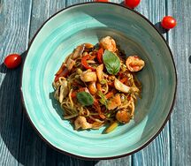 Вок с морепродуктами