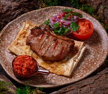 Cвинoй антрекот