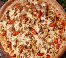 Пицца с курицей