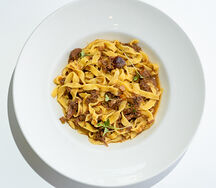 Паста с говяжьим рагу