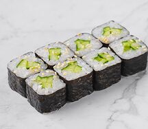 Ролл с огурцом