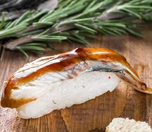 Суши с угрем