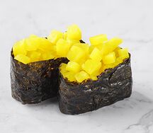 Гункан с такуаном