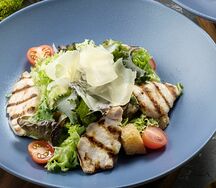 Цезарь с курицей