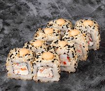 Ролл Урамаки с крабом