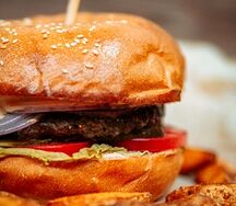 Бургер с мраморной говядиной