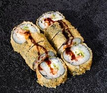 Ролл темпура лосось