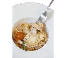 Феттуччине с курицей и грибами