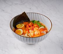 Суп Том ям с цыпленком