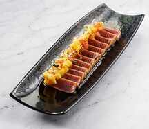 Татаки с тунцом