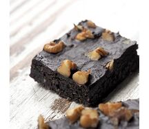 Брауни Raw на кэробе с грецким орехом
