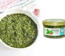 Закуска Веган из базилика с кешью в оливковом масле