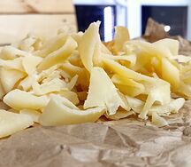 Полукольца кальмара сушено-вяленые