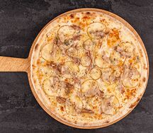 Пицца с томленой уткой