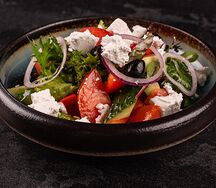 Салат с рваной фетой