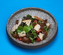 Салат с куриной печенью