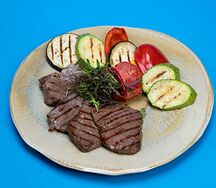 Медальоны с овощами гриль