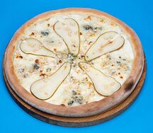 Пицца дорблю с грушей