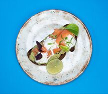 Брускетта с лососем