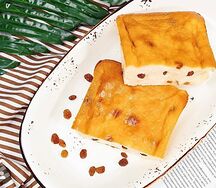 Запеканка творожная с изюмом