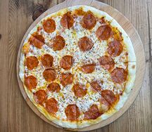Пепперони, пицца на толстом тесте