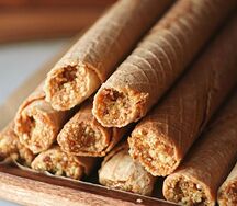 Вафельные трубочки с кремом безе