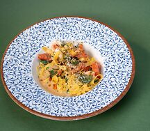 Паста с креветками и базиликом