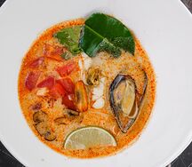 Том ям с креветками