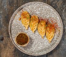 Гёдза с бараниной и овощами