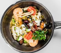 Средиземноморская паста с морепродуктами