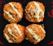 Сяке хот запечённый ролл