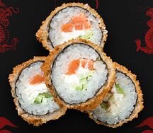 Горячая Филадельфия жареный ролл