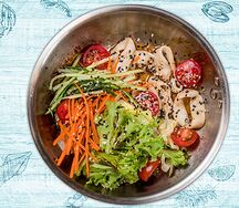 Салат тёплый с кальмаром