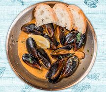 Мидии в соусе том ям