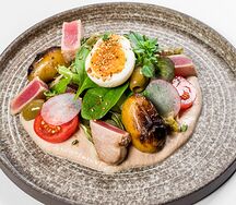 Салат с тунцом