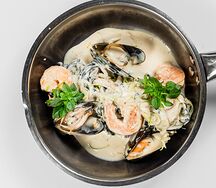 Паста нери с морепродуктами