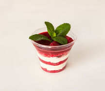 Малиновый мильфей