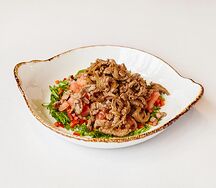 Тёплый салат из телячьей вырезки