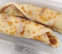 Блинная лепёшка с ветчиной и сыром