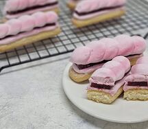 Французское пирожное зефир клюква