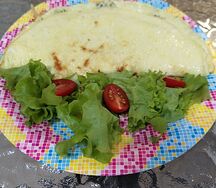 Омлет с беконом и творожным сыром