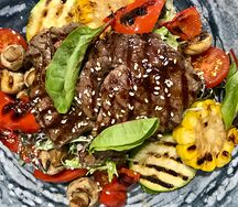 Тёплый салат с говядиной